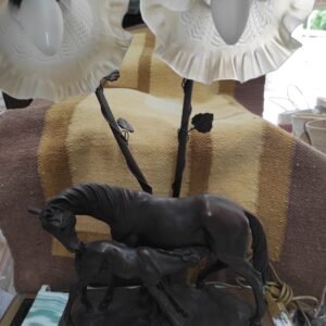 Lampara de resina caballos